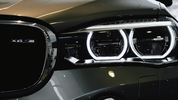 Адаптивные фары BMW X6 M Адаптивные фары BMW X6 M